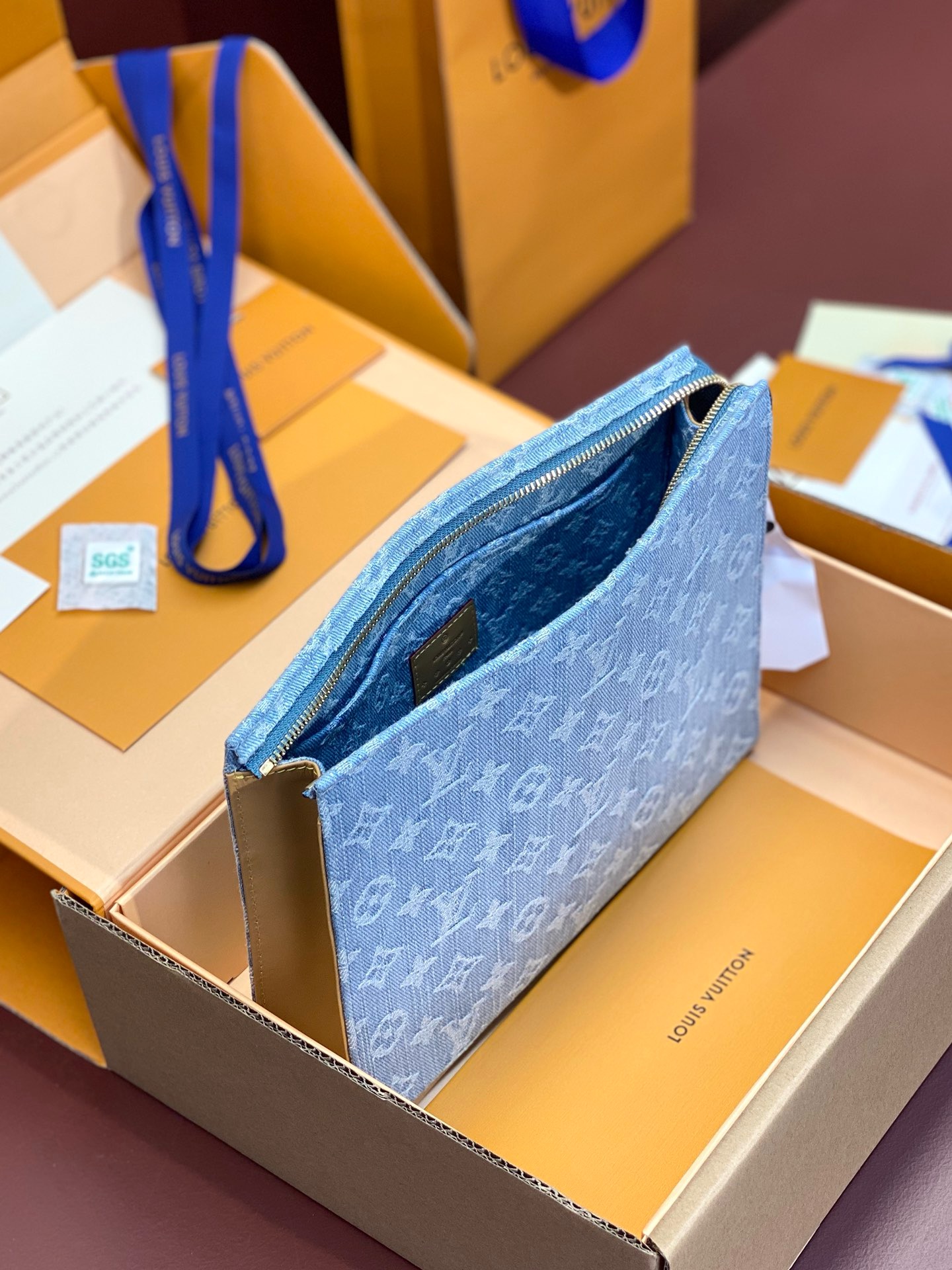 Multiple Taigarama Wallet Blue