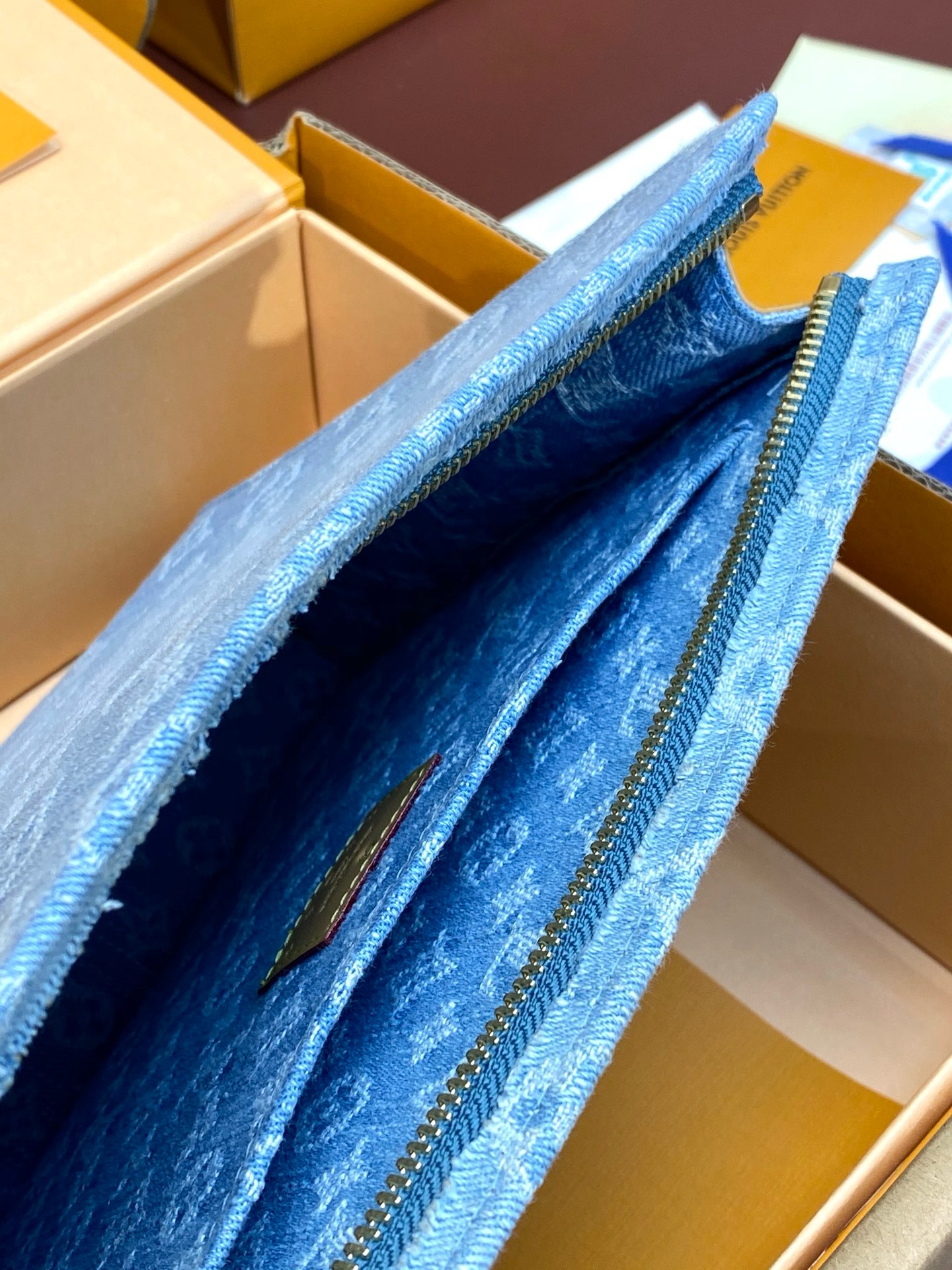 Multiple Taigarama Wallet Blue