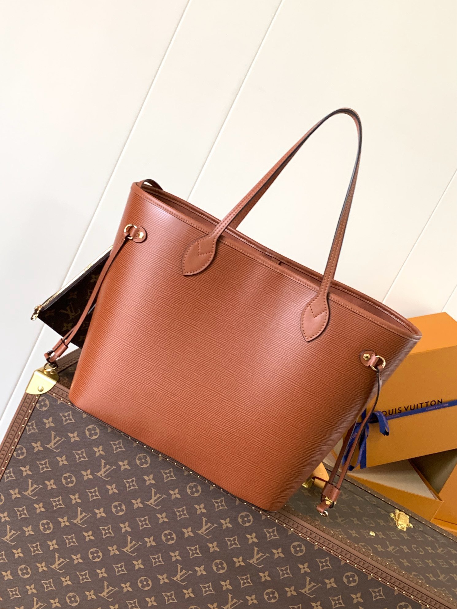 Neverfull MM Epi Leather Tote | LOUIS VUITTON