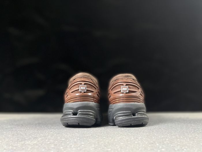 New Balance U1906LNS Rich Oak Suede