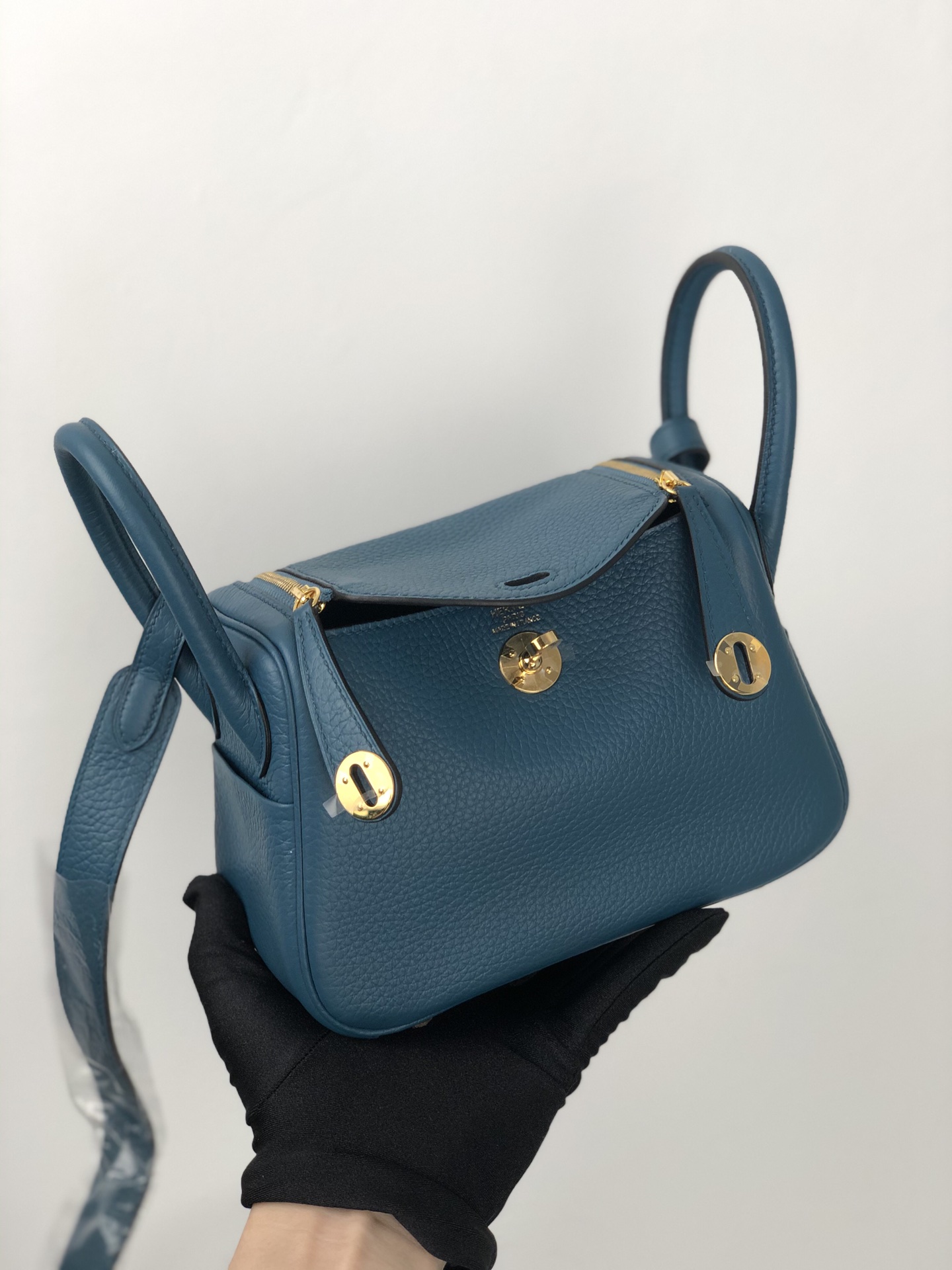 New Hermes Lindy 26 In 7 P Prussian Blue With Gold Buckle
