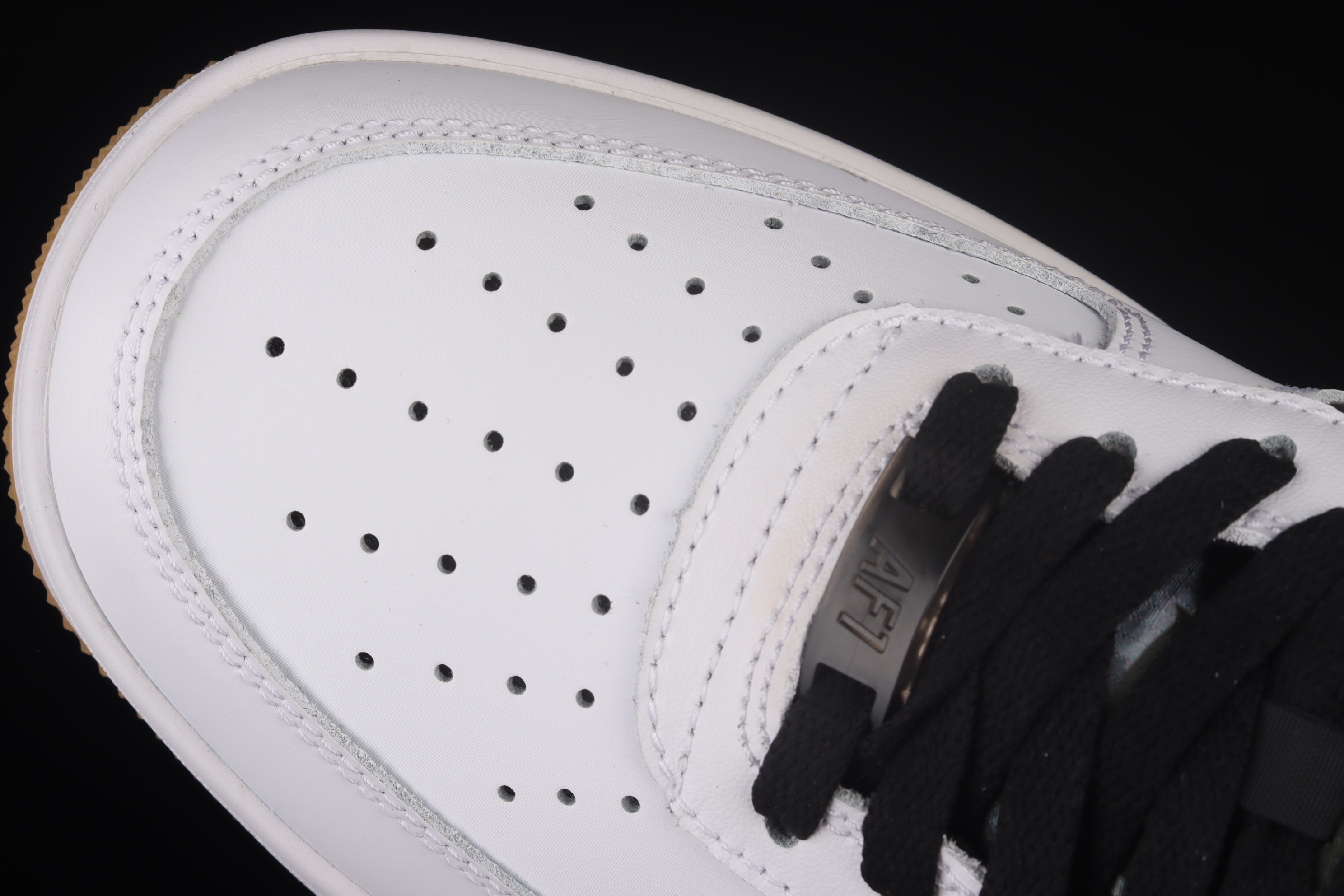 white camo air force 1