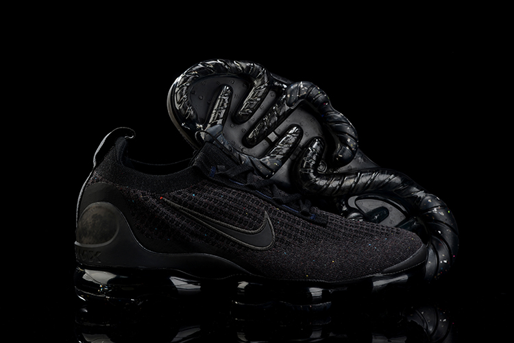 Nike Air VaporMax 2021 Flyknit ‘Triple Black’ DH4084