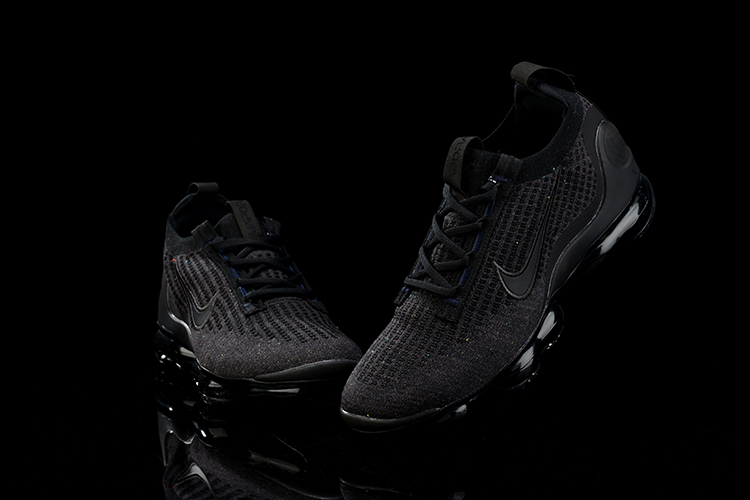 Nike Air VaporMax 2021 Flyknit ‘Triple Black’ DH4084