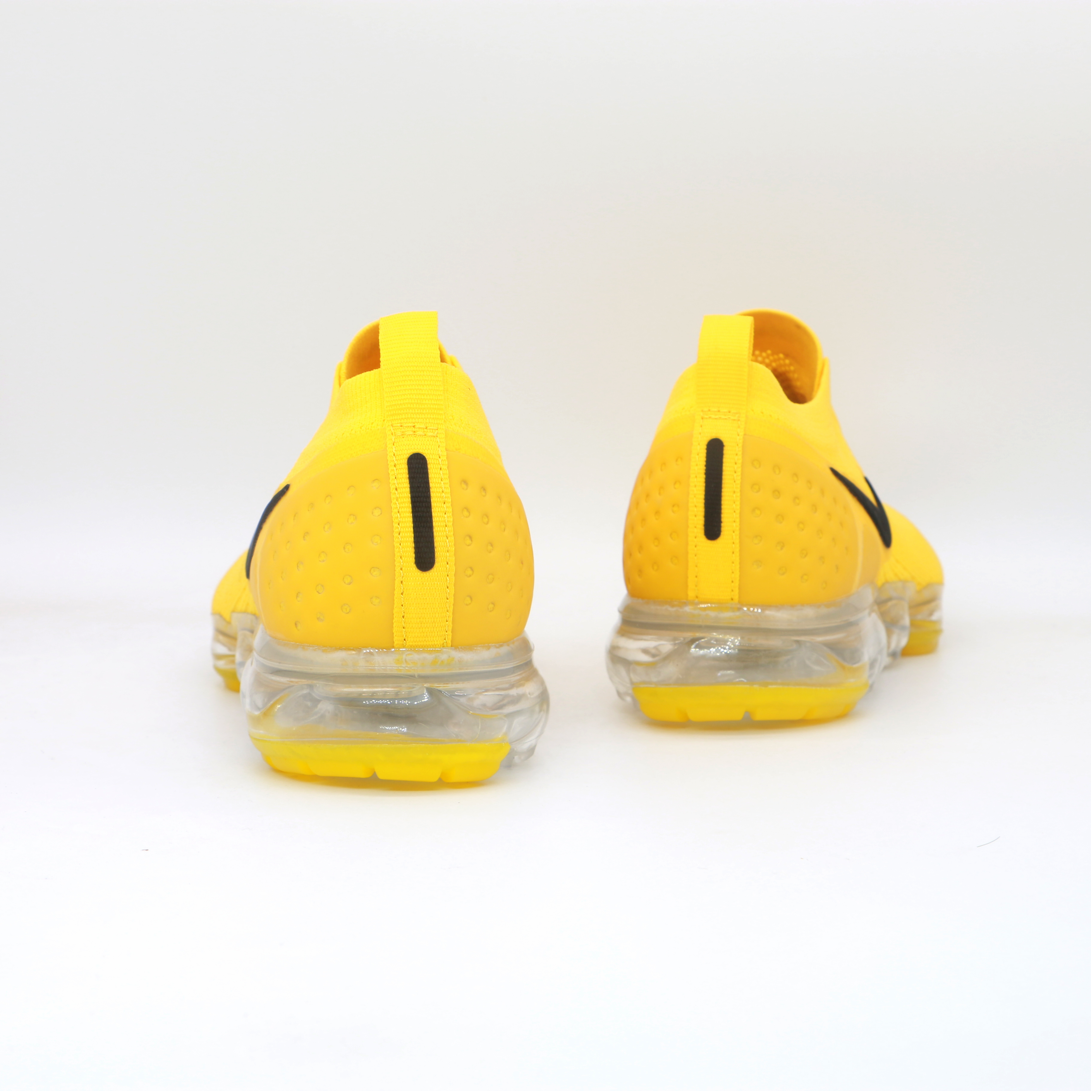 Nike Air VaporMax Moc 2 University Gold