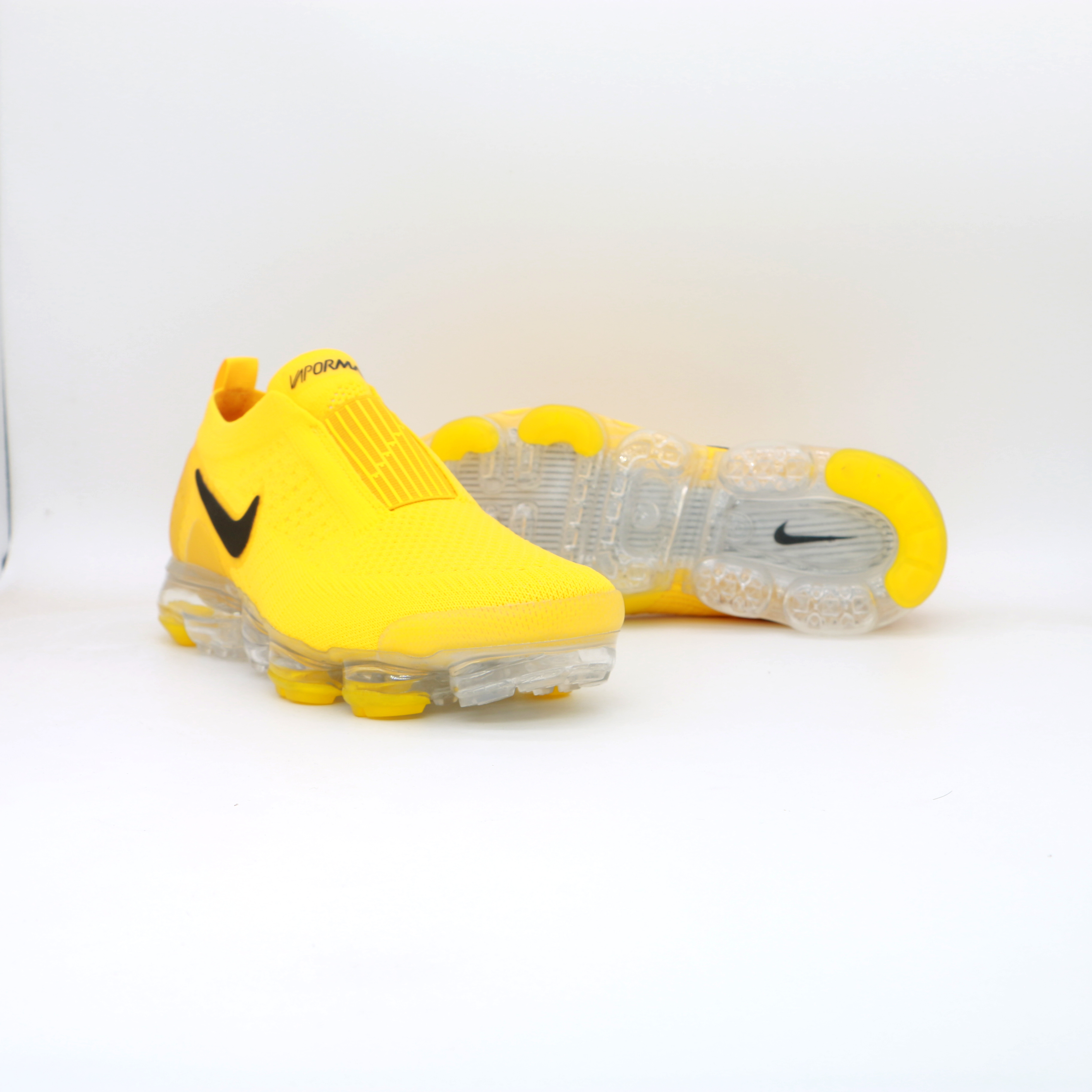 Nike Air VaporMax Moc 2 University Gold