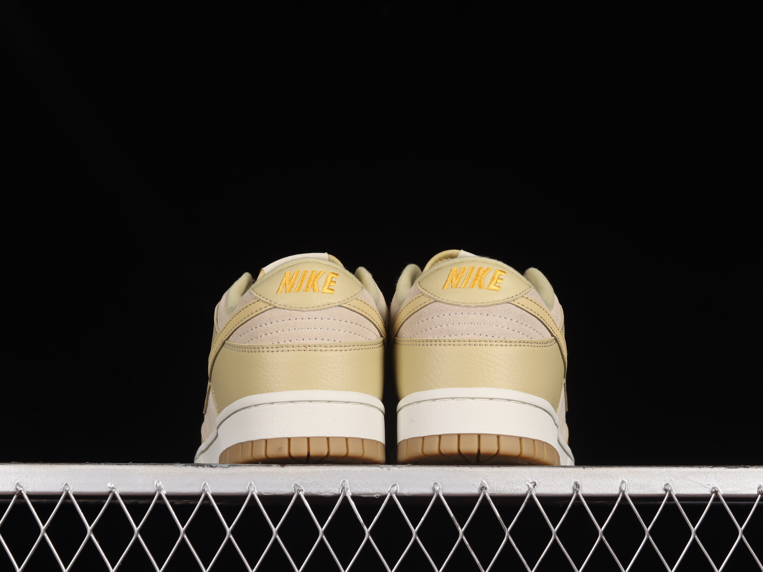 Nike Dunk Low Khaki Suede Gum Shoes Sneakers SNK145579881 Air Sneaker