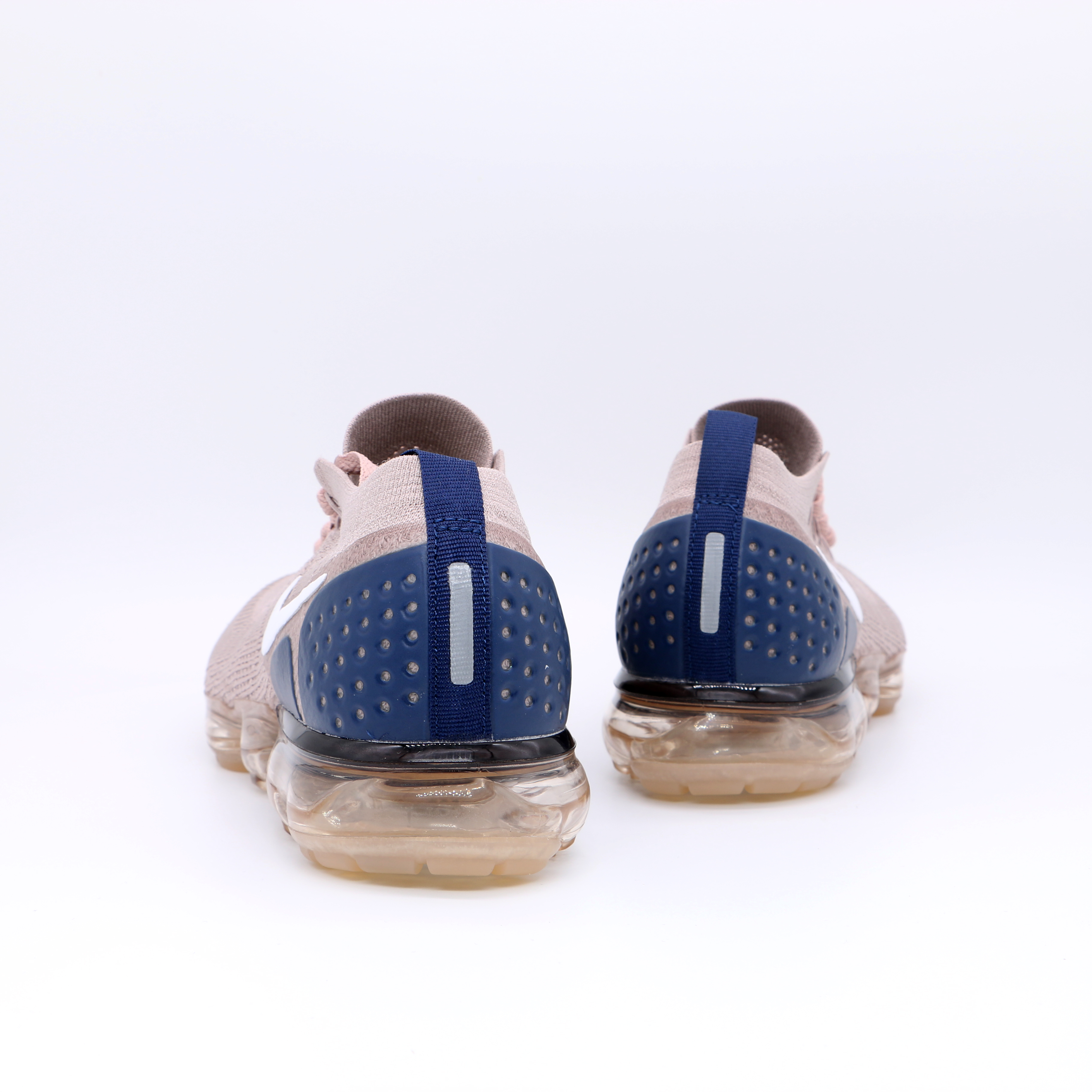 Nike Men’s Air Vapormax Flyknit 3 Running Shoe