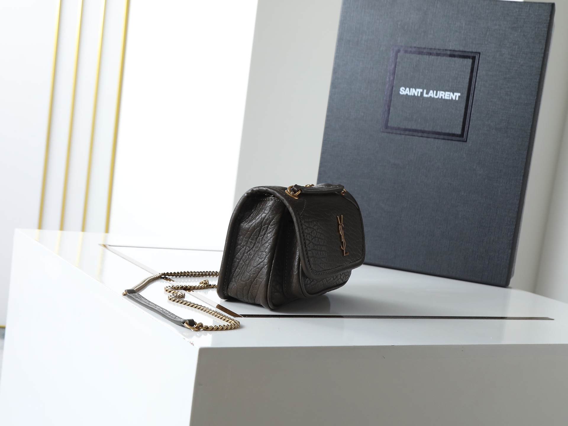 Niki Mini leather shoulder bag in black - Saint Laurent