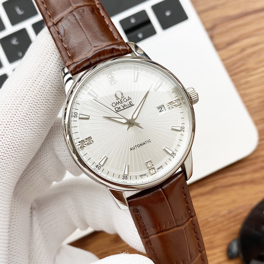 Omega DeVille Prestige Co-Axial Automatic White Dial 424.13.40.20.01.001