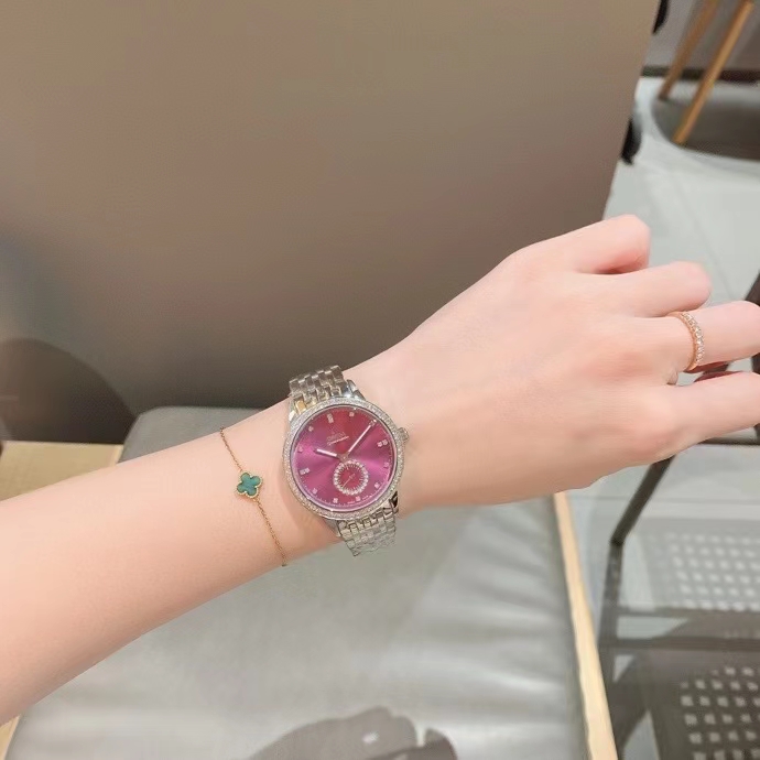 Omega Seamaster Aqua Terra 150M 38 mm, Sedna gold on Sedna