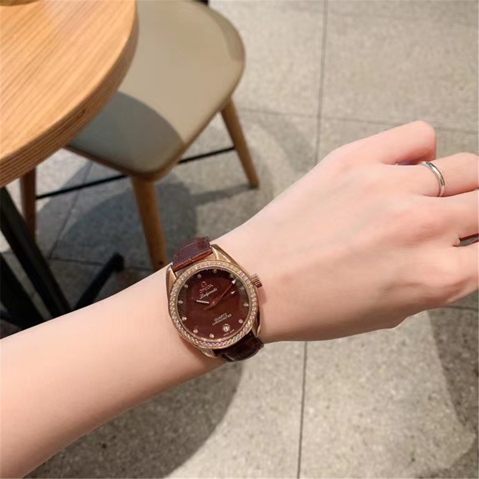 Omega Ladymatic Brown Diamond - Rose Gold Bezel - Image 4