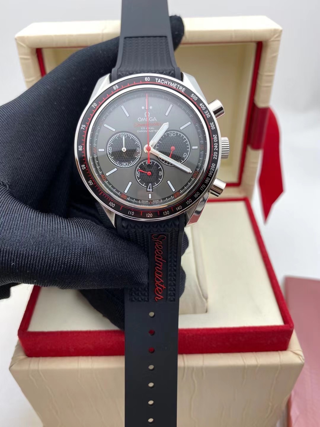 Omega Speedmaster Racing Co-Axial Chronometer Grey Dial -leather strap