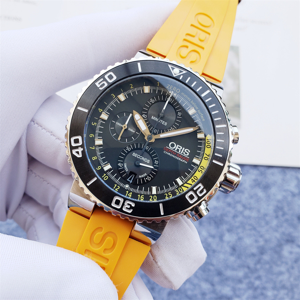 Oris Aquis Chronograph Yellow - Stainless Steel Black Dial - Image 3
