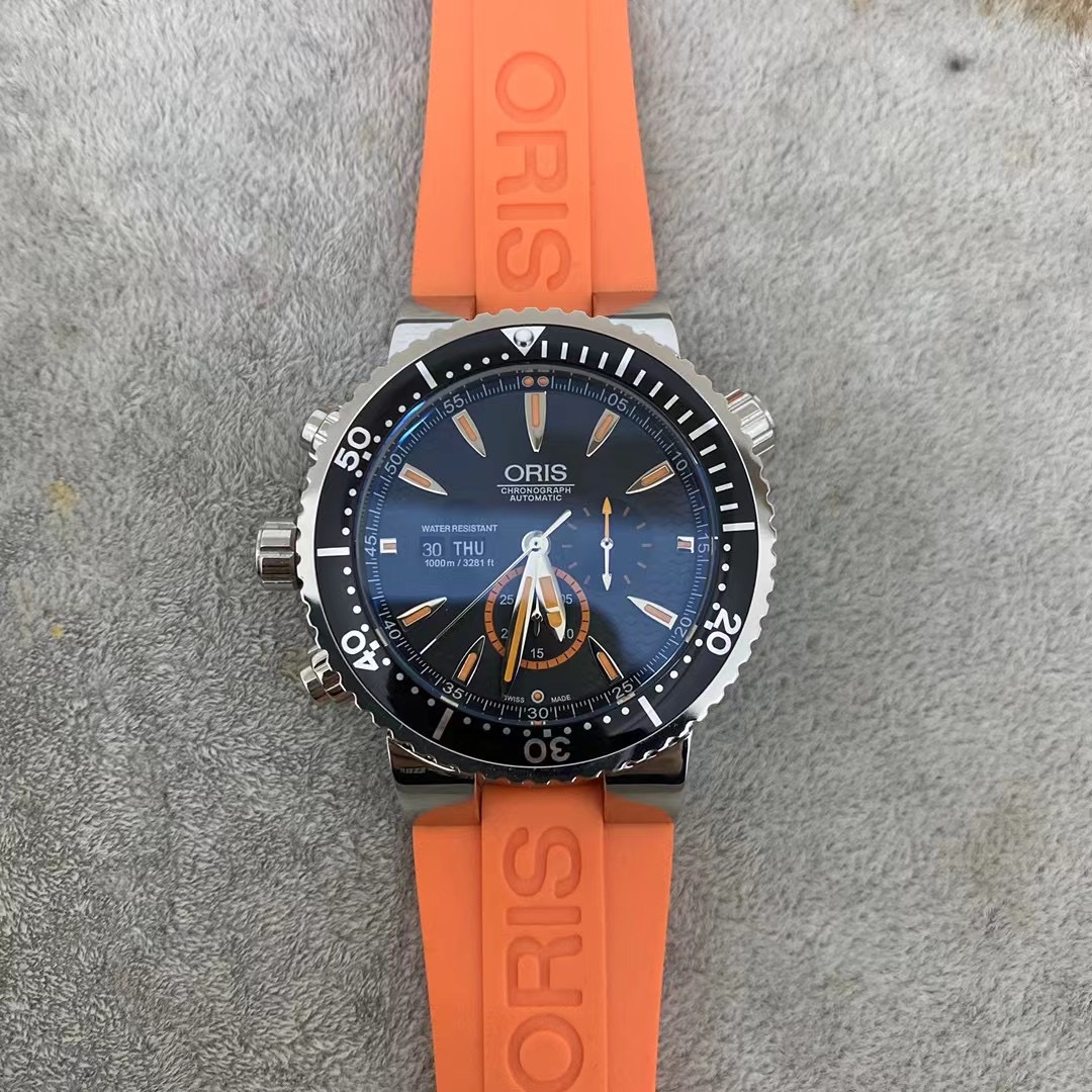 ORIS DIVERS 7609 AUTOMATIC BLACK DIAL WITH YELLOW ACCENTS WATCH MINT orange strap