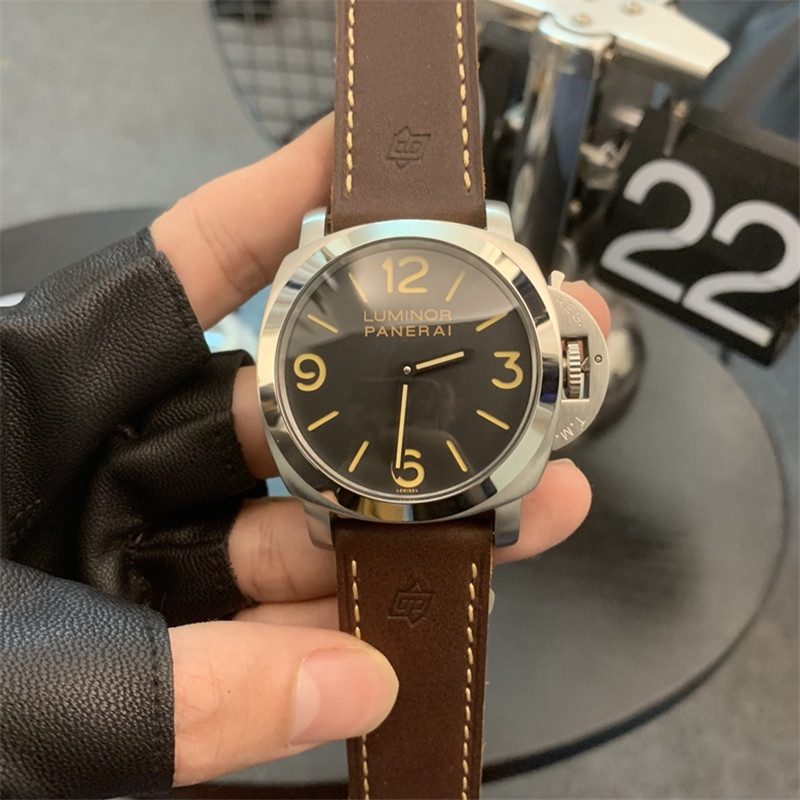 Panerai Luminor Base PAM00390 PAM 390 Men’s Manual Wind Watch