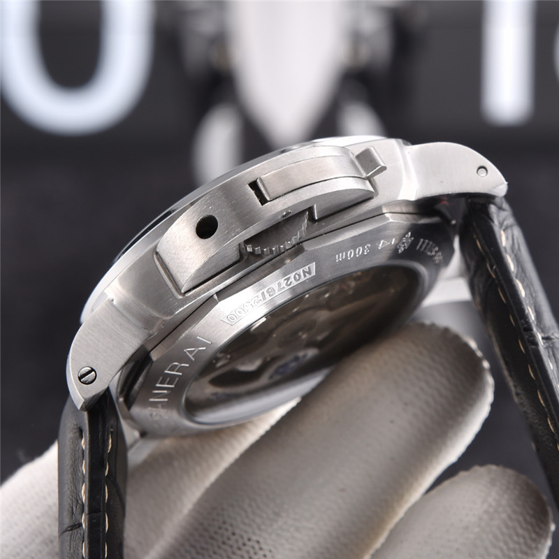 black Panerai Luminor Marina White Dial - Panerai Luminor Marina White - Image 4