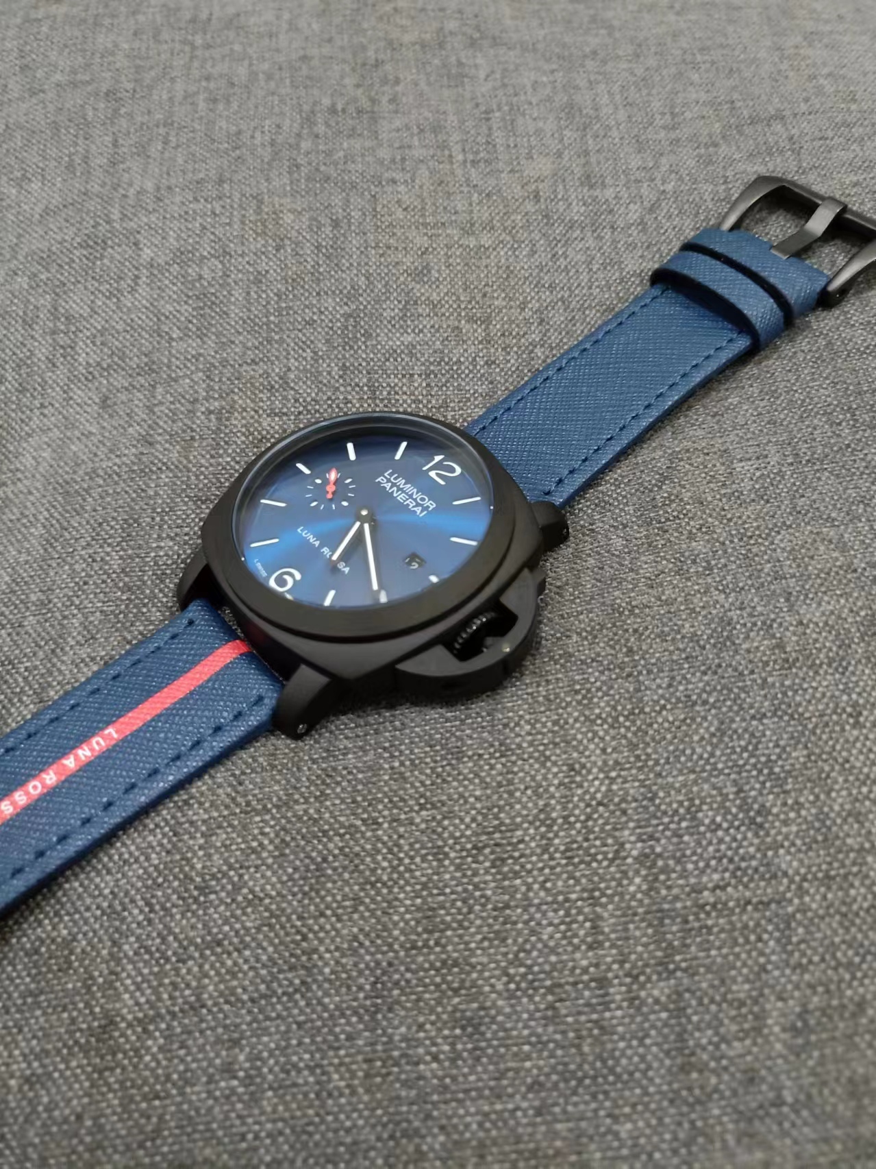 luminor Panerai Luna Rossa Blue Dial - Panerai Luminor Luna Rossa - Image 2