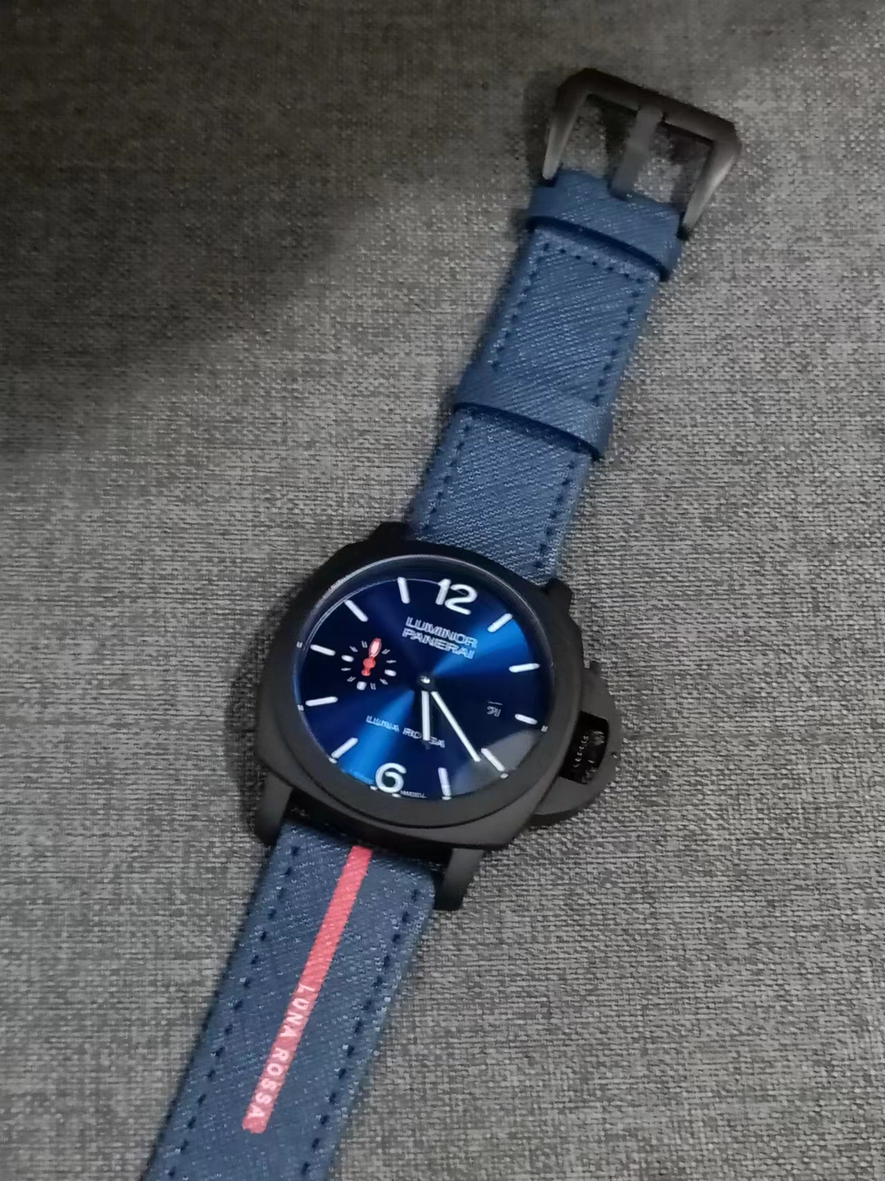 luminor Panerai Luna Rossa Blue Dial - Panerai Luminor Luna Rossa - Image 3