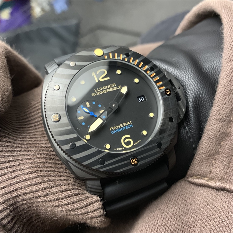 Panerai Carbotech Black Rubber - Panerai Luminor Submersible Carbotech - Image 2