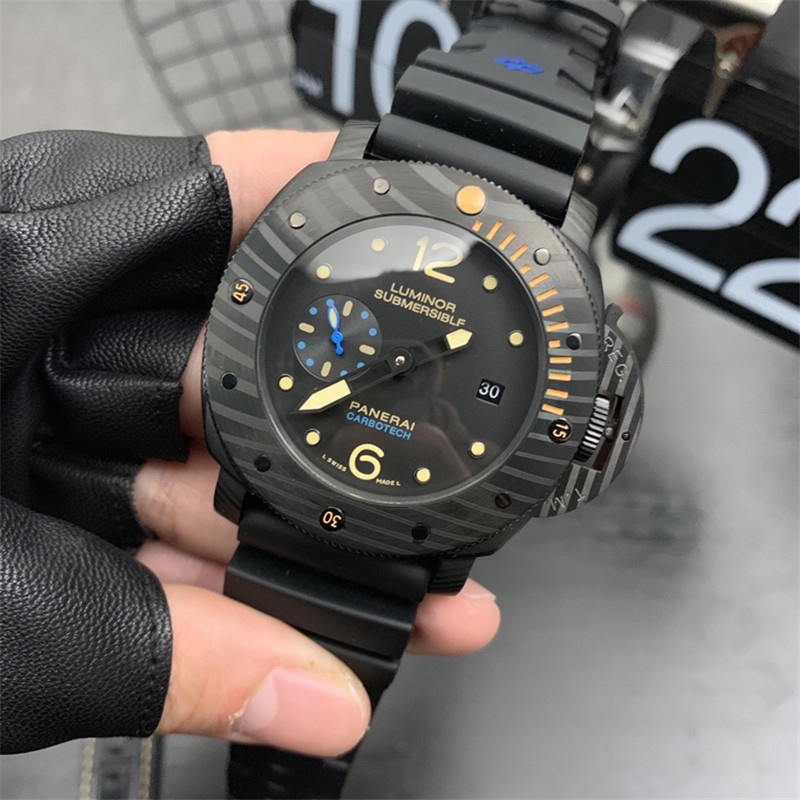 Panerai Carbotech Black Rubber - Panerai Luminor Submersible Carbotech - Image 7
