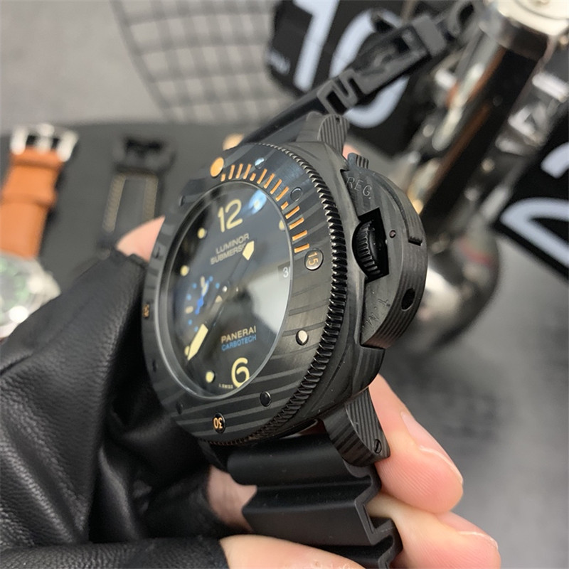 Panerai Carbotech Black Rubber - Panerai Luminor Submersible Carbotech - Image 6