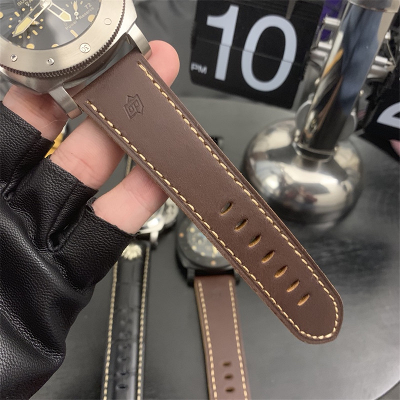 Panerai Luminor Submersible Steel Brown Leather - Image 5