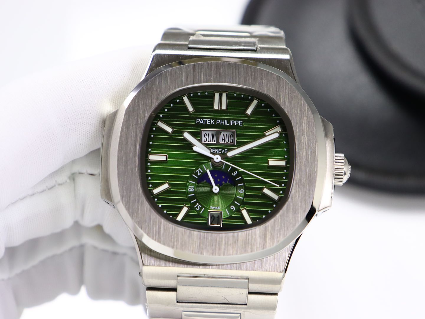 stainless Patek Philippe Green Dial - Patek Philippe Green Dial - Image 4