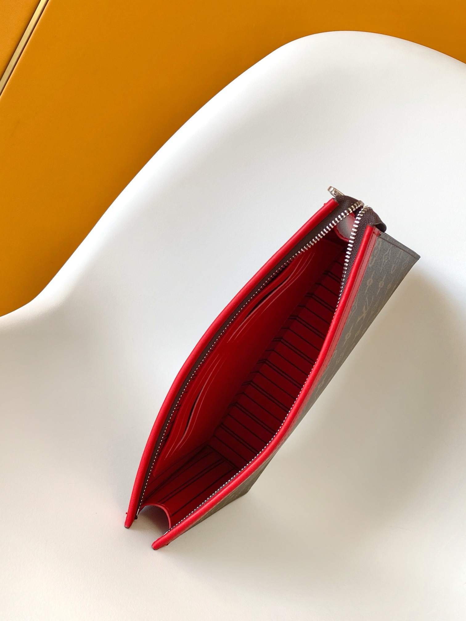 Pochette Voyage MM G73 - Holiday Gifts for Him M12817 | LOUIS VUITTON