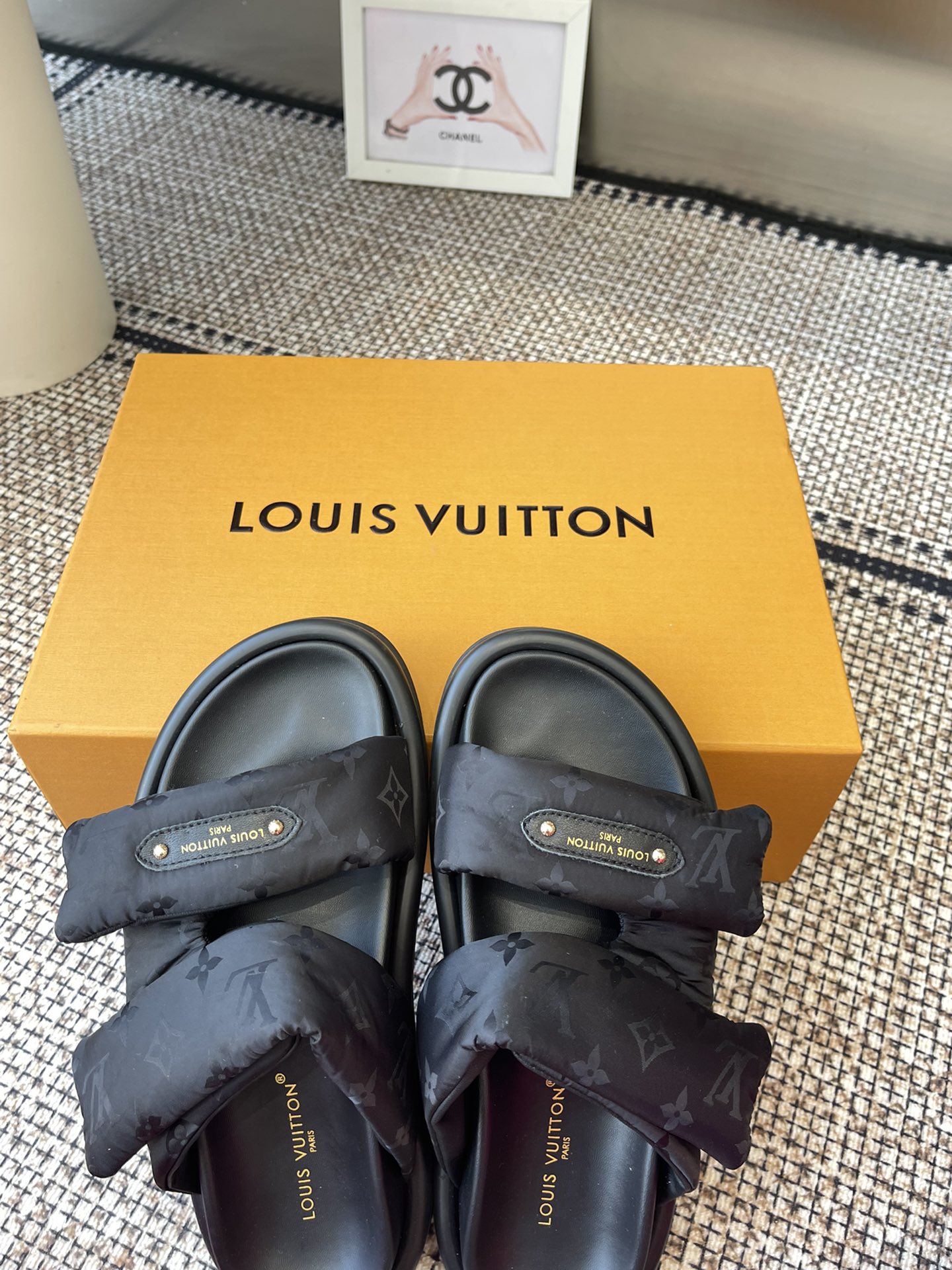 Pool Pillow Comfort Mule black  - Shoes 1AHNQR - Louis Vuitton