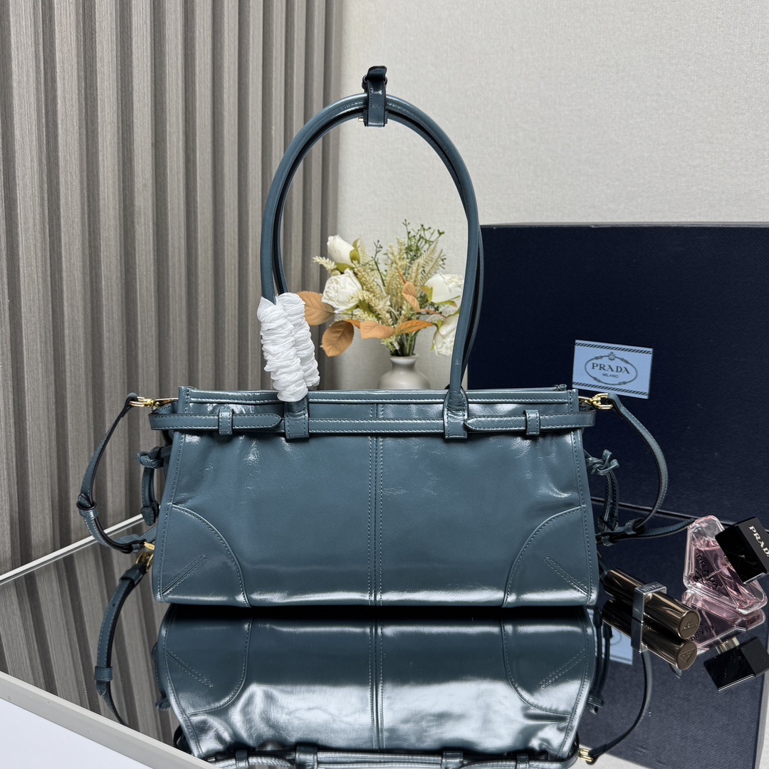 Prada Avio Medium Handbag<Br in Blue