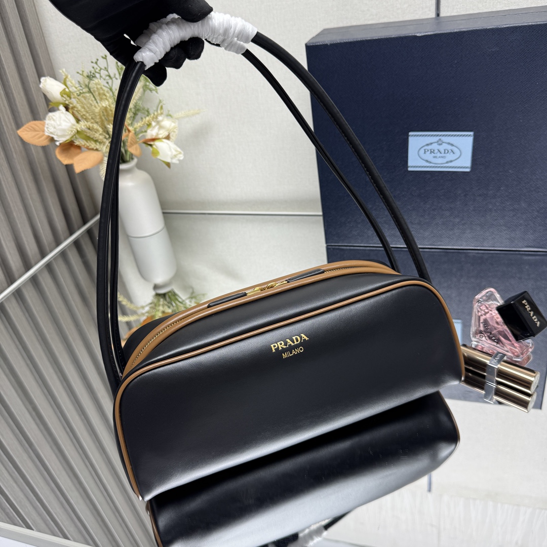 Prada Prada Aimée medium leather shoulder bag Shoulder