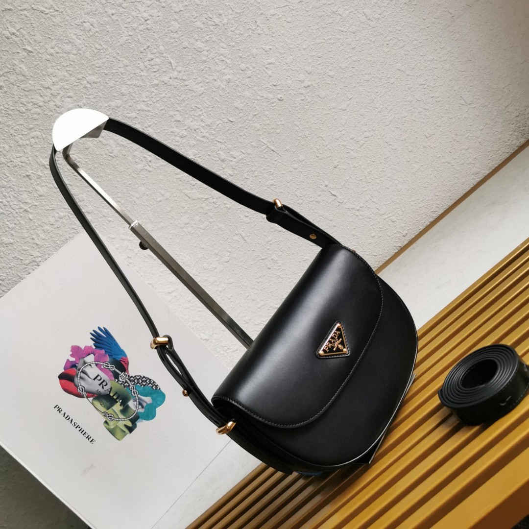 Prada Small Leather Shoulder Bag | Black |