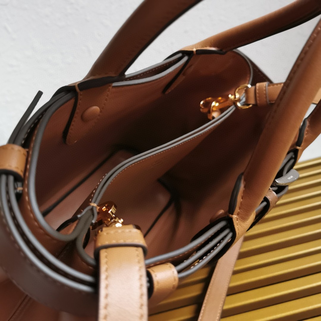 Prada Women´s Brown Buckle Leather Bag Others –
