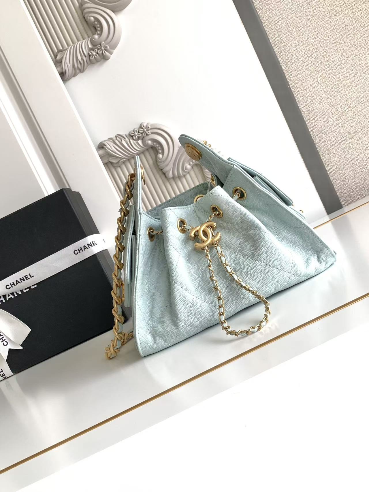 Pre-owned Chanel Small 25 Hobo Bag Light Blue Caviar