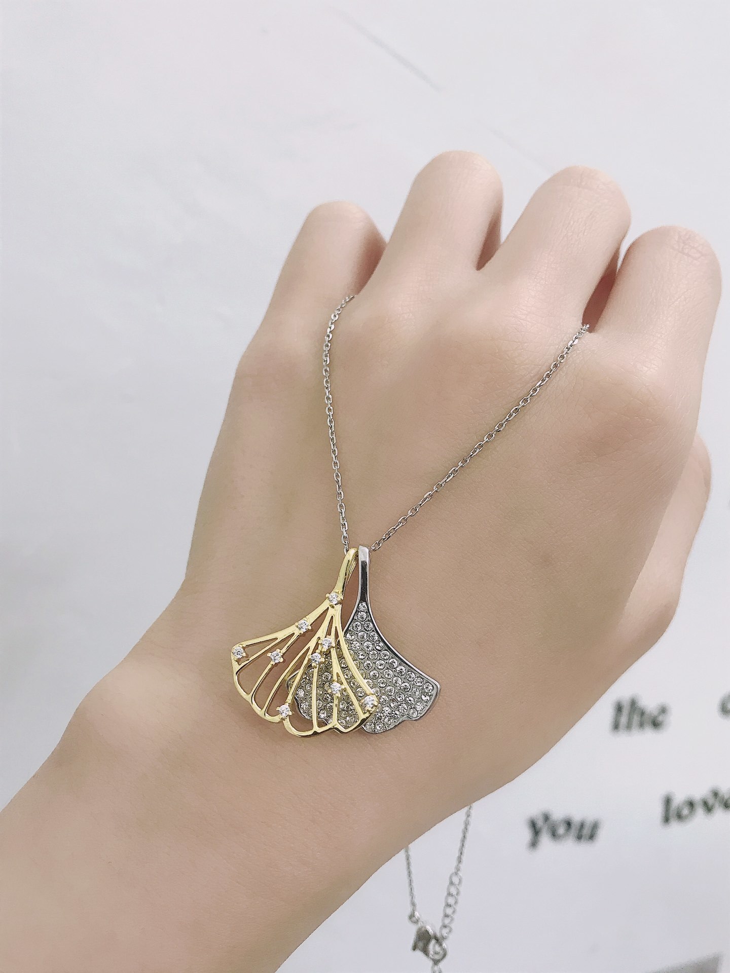 Swarovski Stunning Ginkgo Leaf Necklace – Crystal Mixed Metal Finish