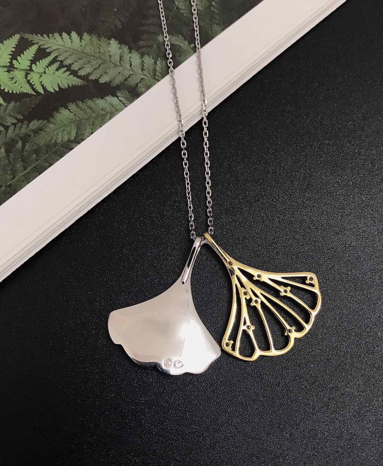 Swarovski Stunning Ginkgo Leaf Necklace – Crystal Mixed Metal Finish