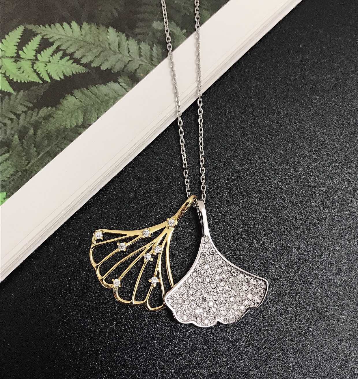Swarovski Stunning Ginkgo Leaf Necklace – Crystal Mixed Metal Finish