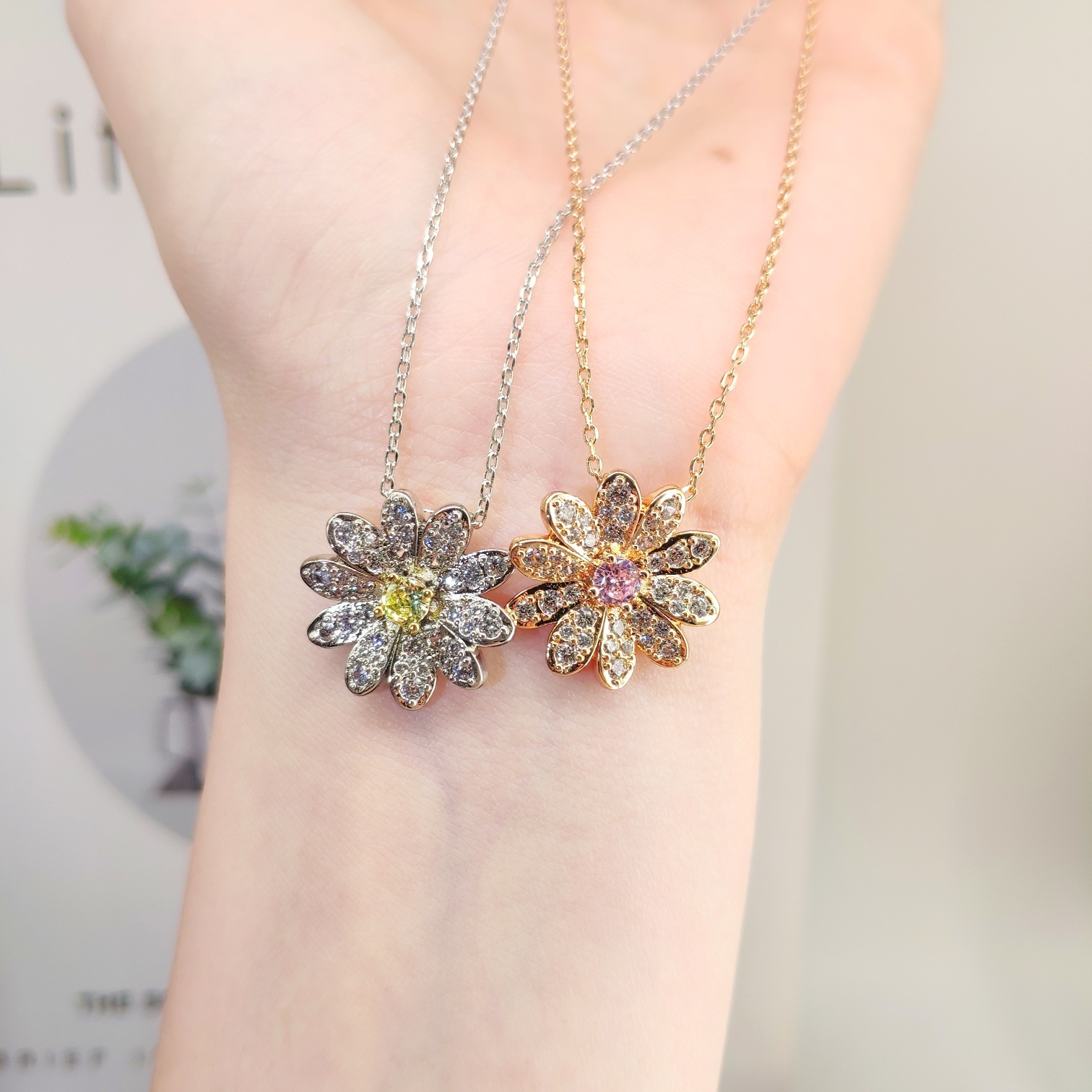 Swarovski Eternal Flower Daisy Pendant Necklace, Rhodium Plated