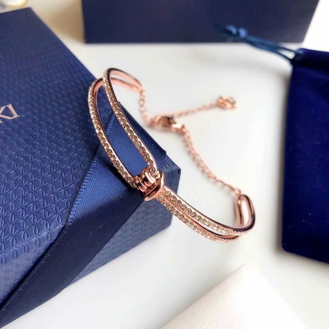 Swarovski Iconic Swan Rose Gold-Tone Plated Necklace