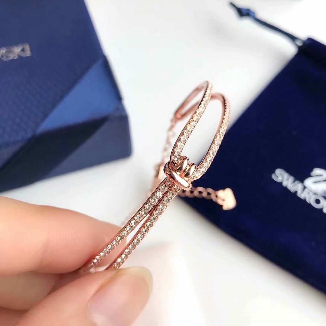 Swarovski Iconic Swan Rose Gold-Tone Plated Necklace