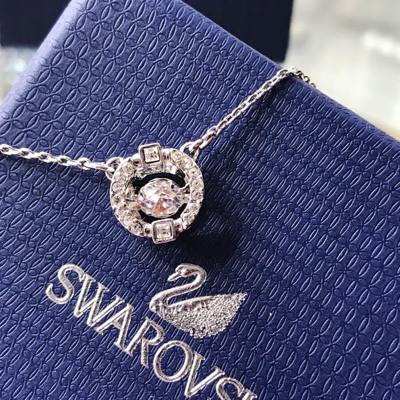 Swarovski Silver Circle Crystal Pendant – Timeless Elegance