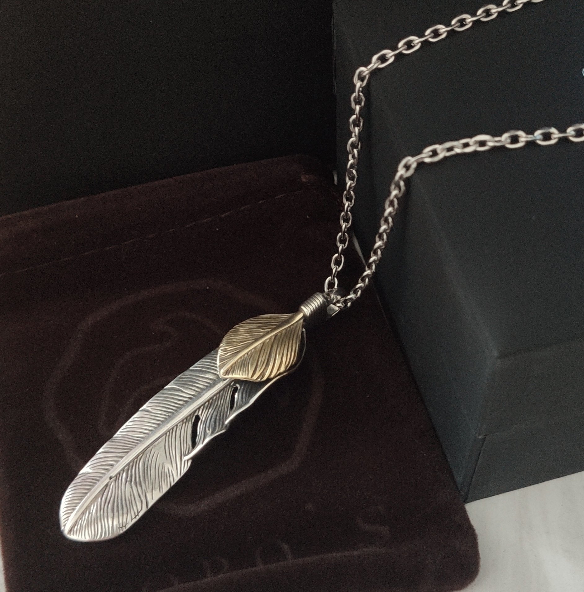 Taro Washimi Feather Pendant – Taro Washimi Silver & Gold Feather
