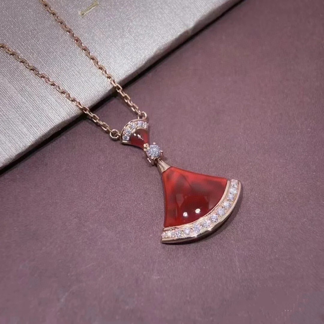 Bulgari Red Carnelian Necklace – Bulgari Divas’ Dream Red Carnelian