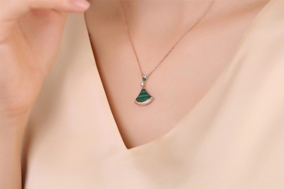 Rose Gold Malachite Necklace – Rose Gold Malachite Fan Necklace