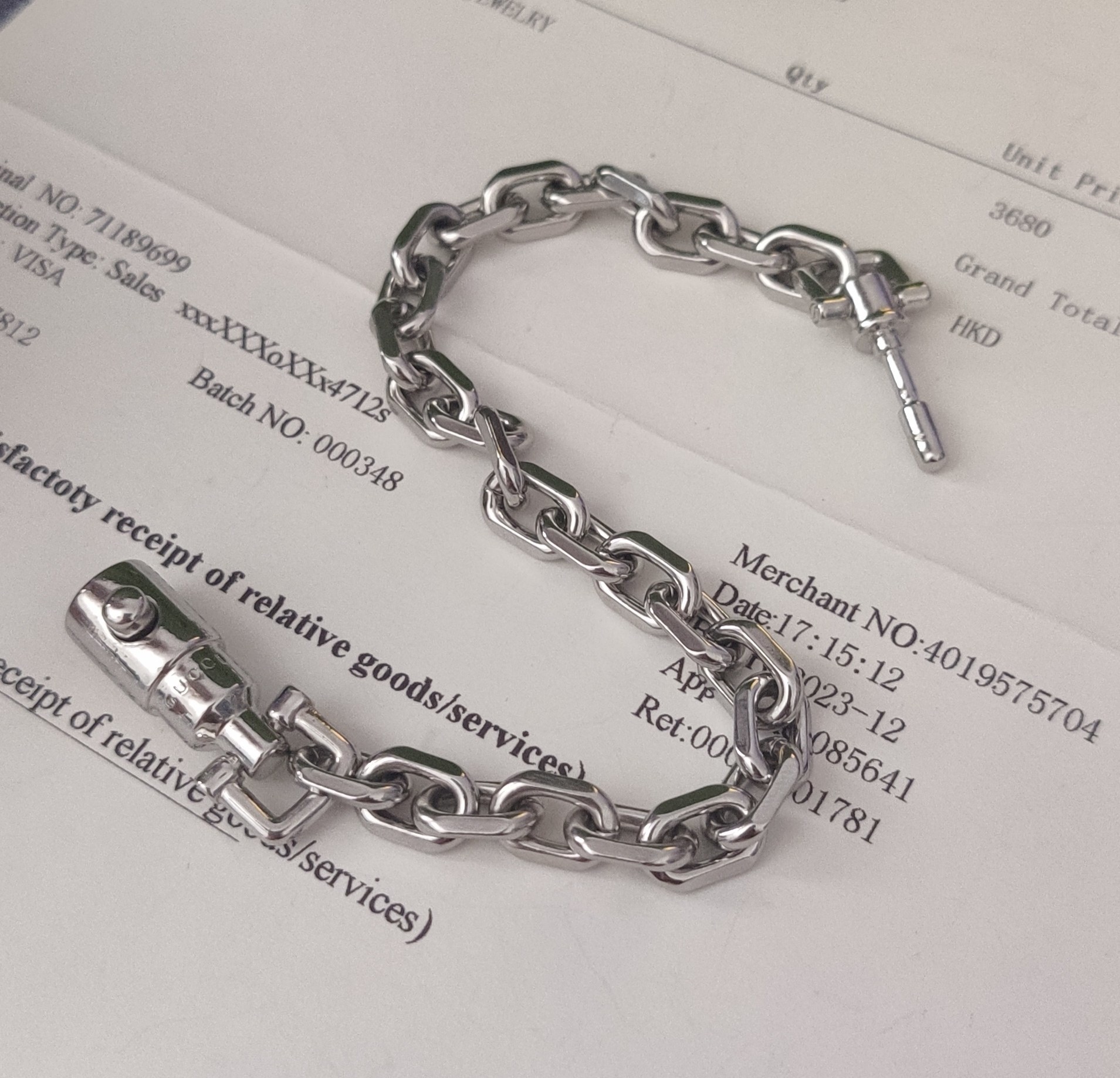 Premium Silver Chain Bracelet – Statement Piece