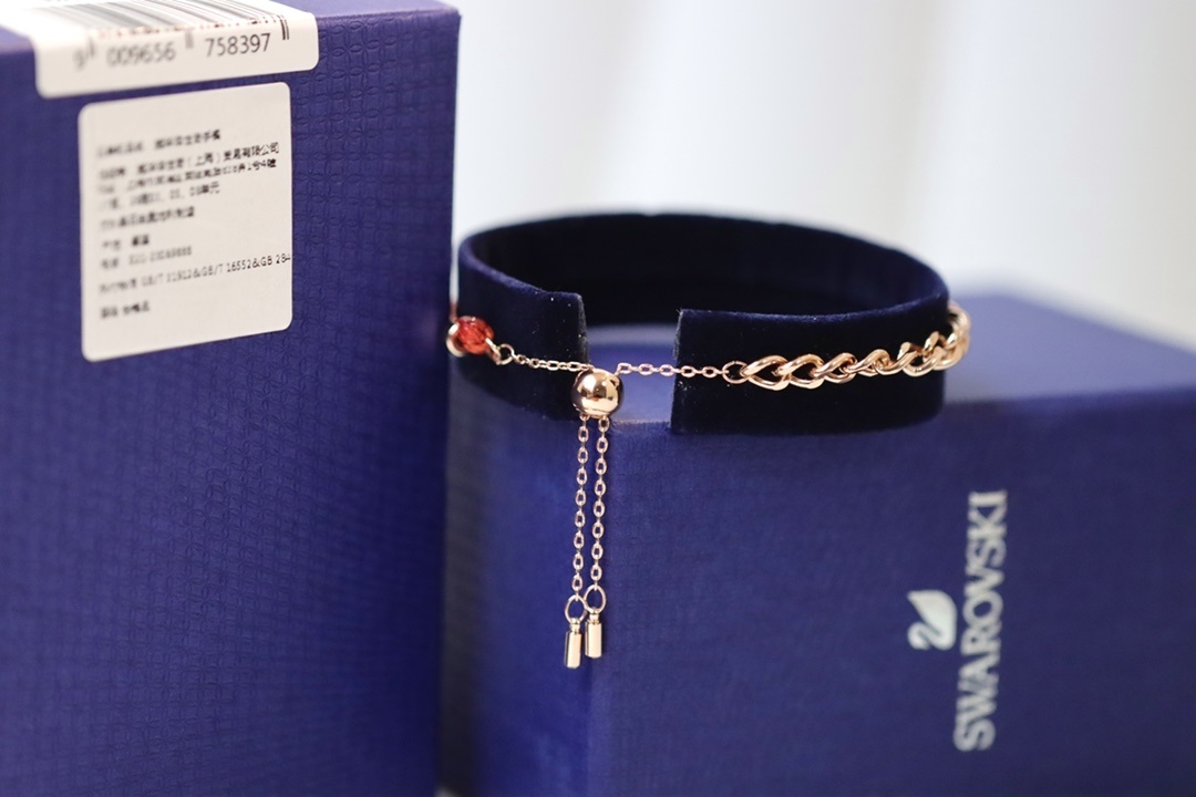 Sparkling Swarovski Bracelet – Premium Quality