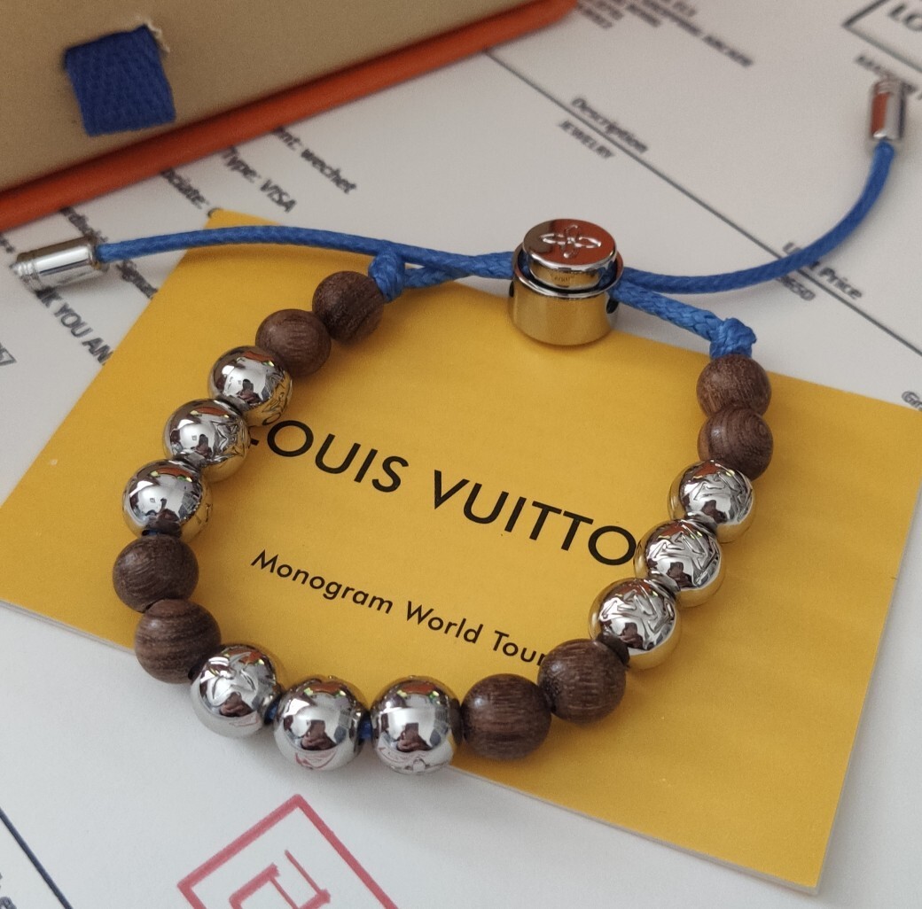 Louis Vuitton Monogram World Tour Bracelet – Premium