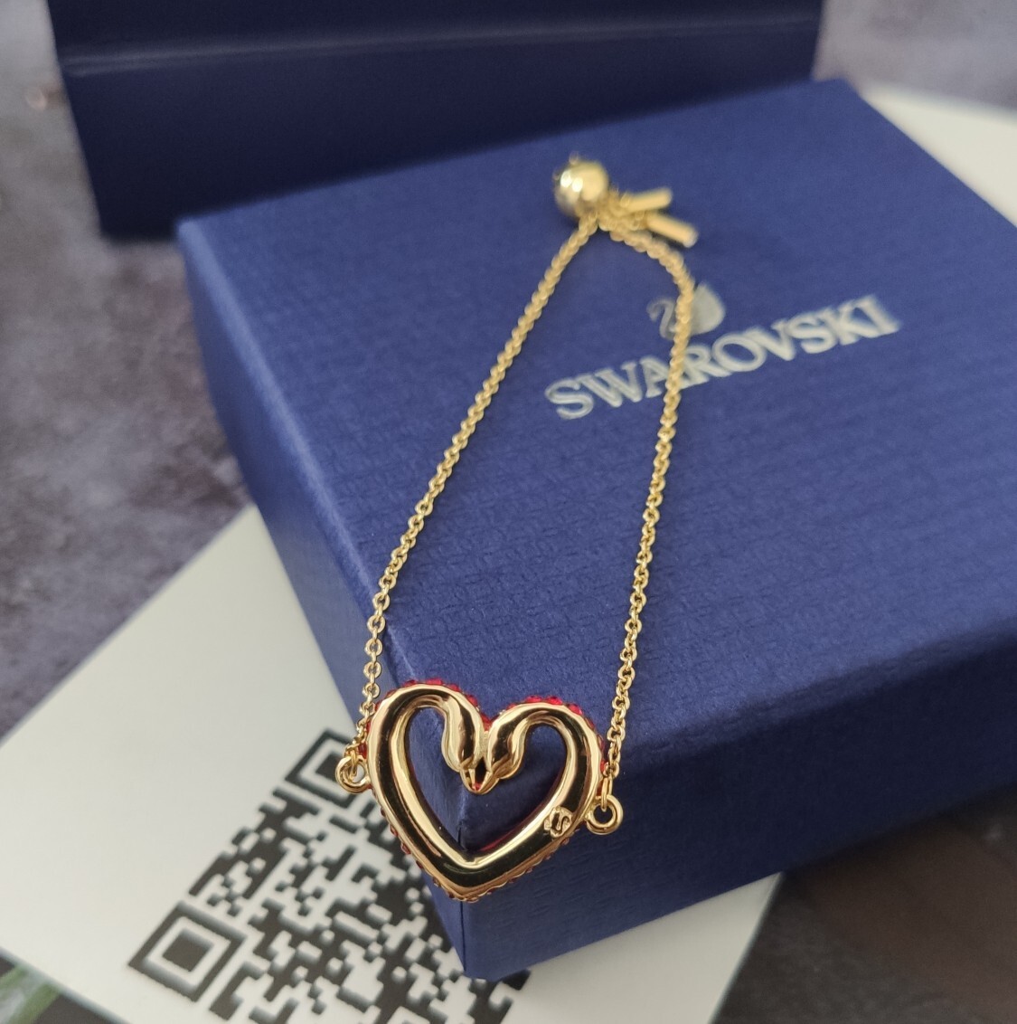 Swarovski Bracelet – Sparkling Heart Charm