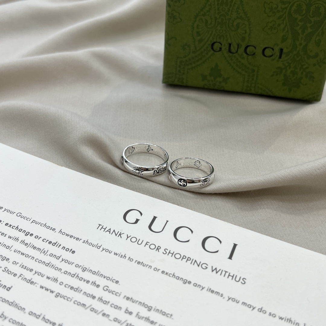 Gucci Silver Blind For Love Ring